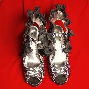 Wild Rose Harlequin Heels, size 8